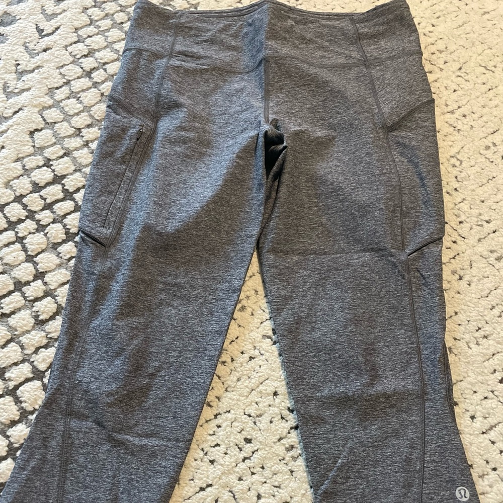 Lululemon cropped leggings